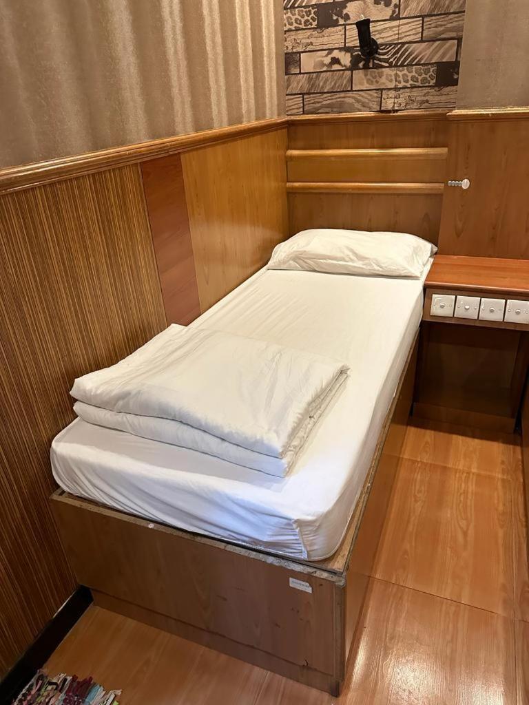New Garden Hostel Χονγκ Κονγκ Εξωτερικό φωτογραφία